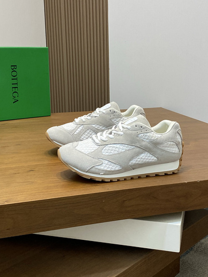 B0tte*a vene*ta orbit sneakers