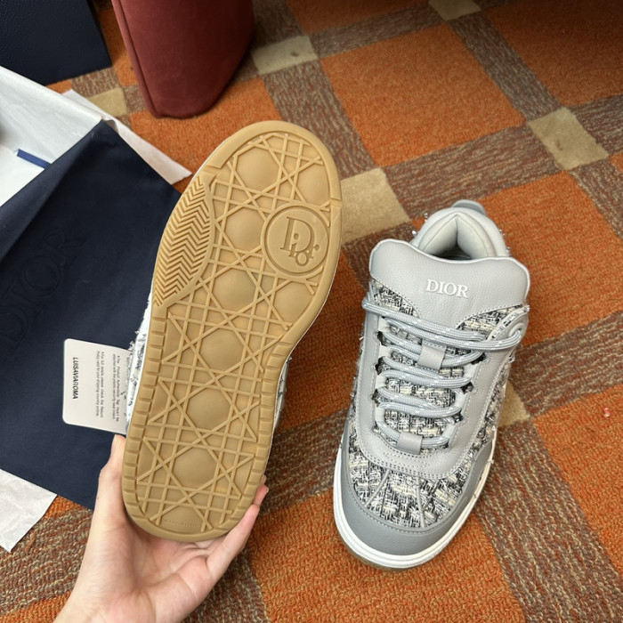 D1OR B9s SNEAKER