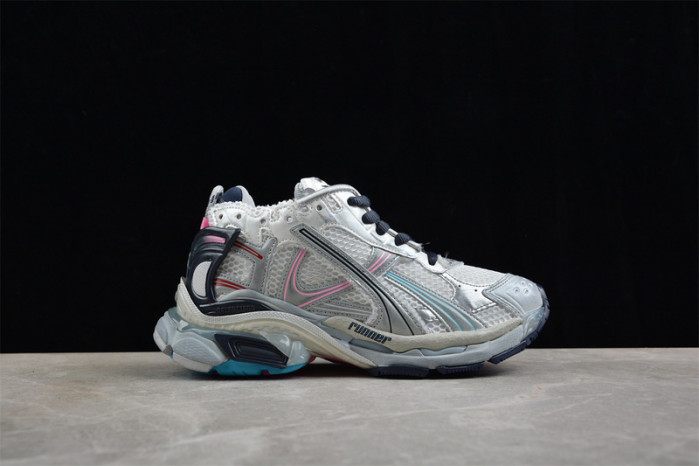 BLCG RUNNER SNEAKER
