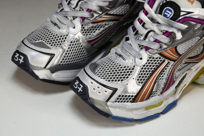 BLCG RUNNER SNEAKER