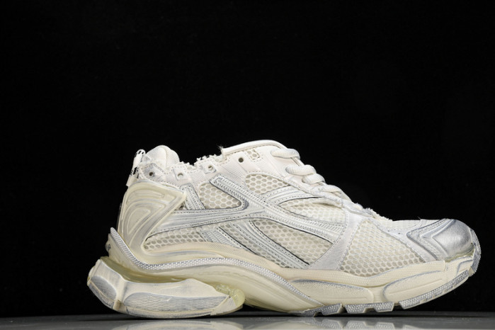 BLCG RUNNER SNEAKER