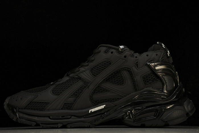 BLCG RUNNER SNEAKER