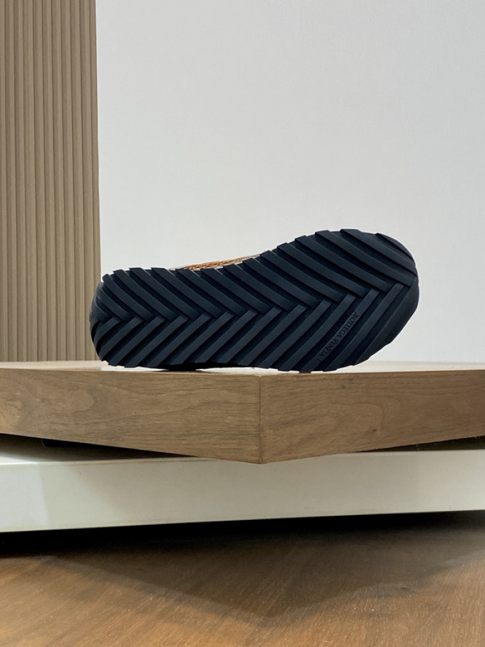 B0tte*a vene*ta orbit sneakers