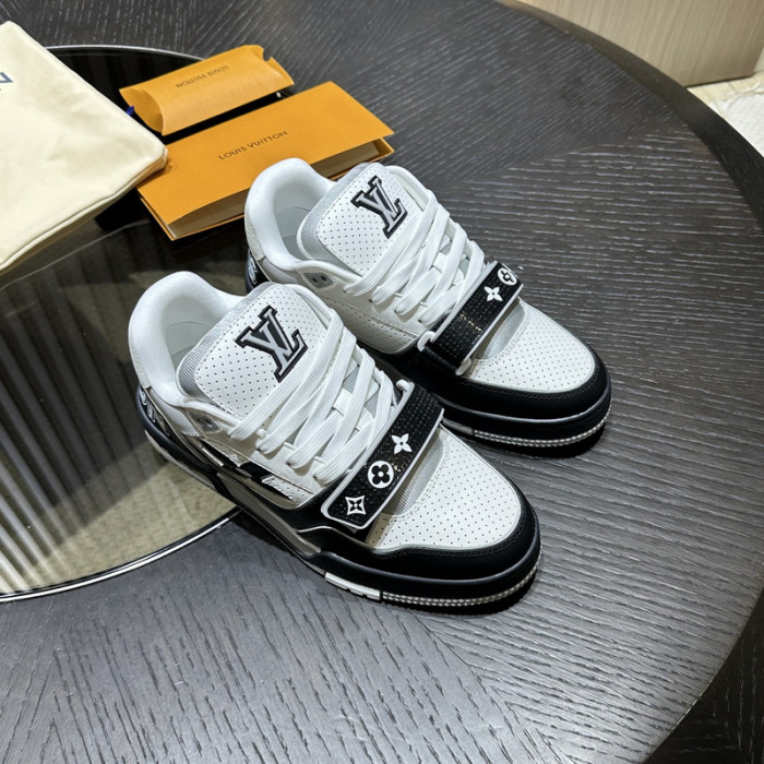 LOU1VTON SNEAKER
