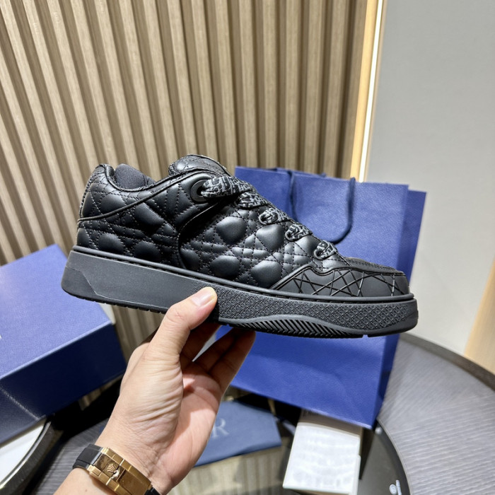 D1OR B9s SNEAKER