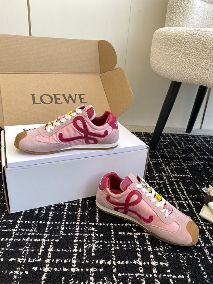 Loe*we Ballet Runner