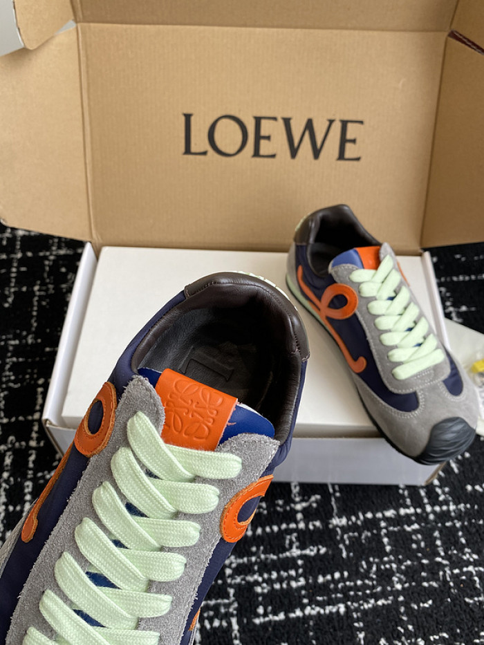 Loe*we Ballet Runner