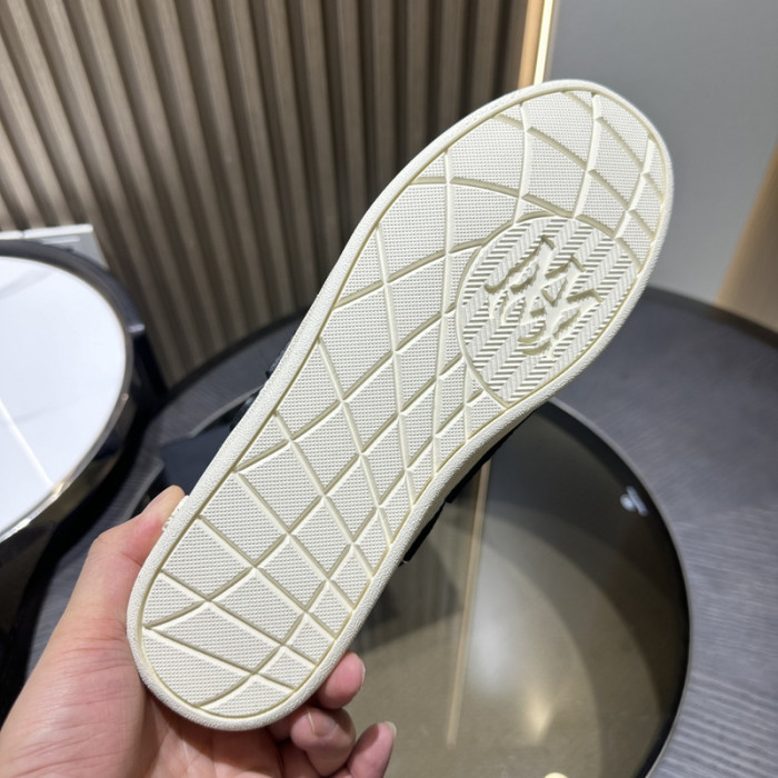 AMIRI SNEAKERS