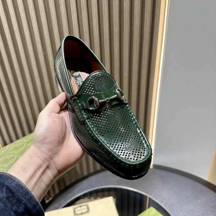 G*u*i loafer