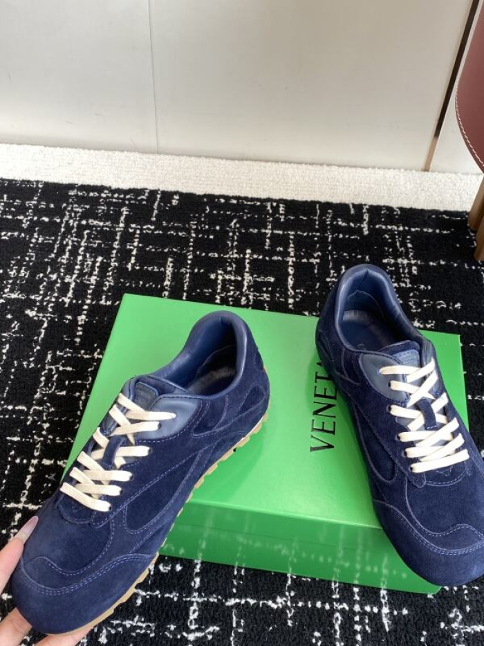 B0tte*a vene*ta orbit sneakers
