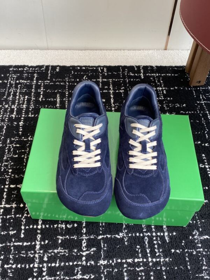B0tte*a vene*ta orbit sneakers