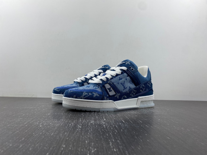 LOU1VTON trainer (EU47)