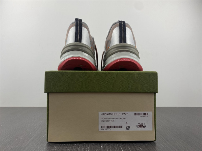 G*u*i1 run sneaker