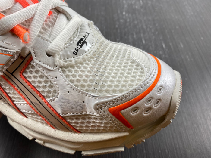 blcg runner sneaker