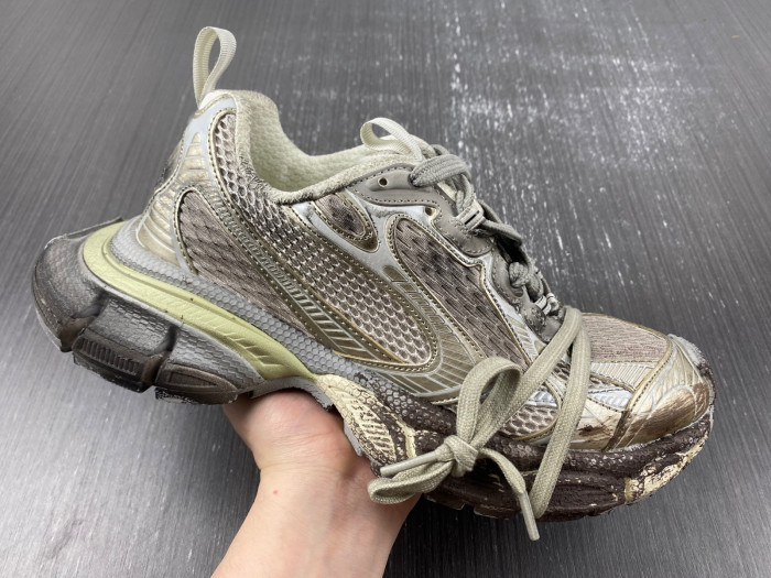 blc* 3xl sneaker