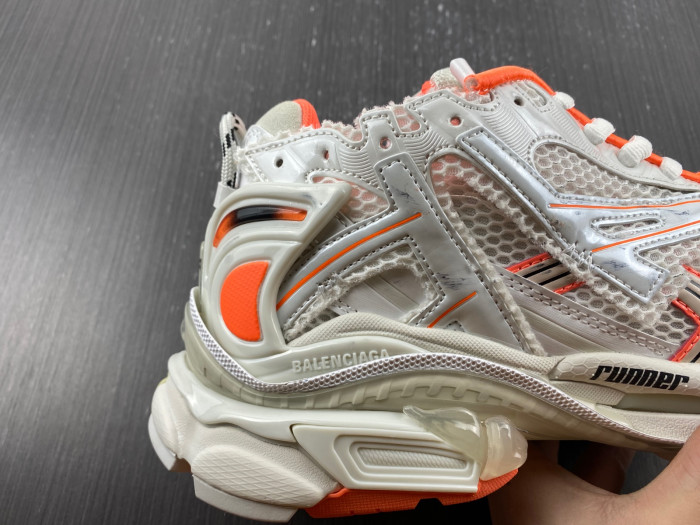 blcg runner sneaker