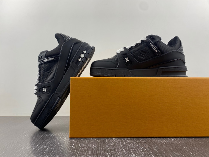 lou1vton trainer