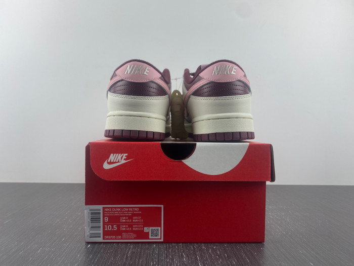 nike dunk low "valentine