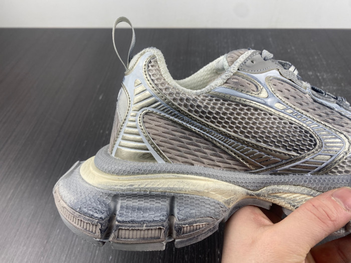 blc* 3xl sneaker