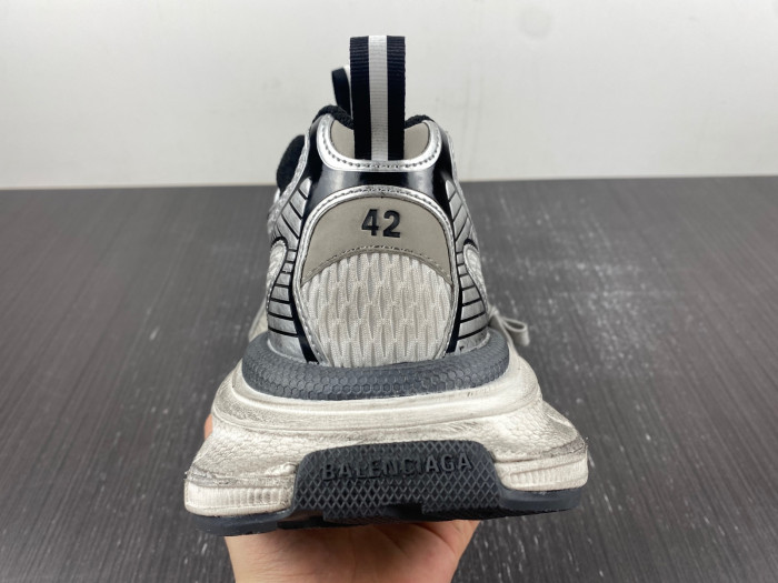 blc* 3xl sneaker