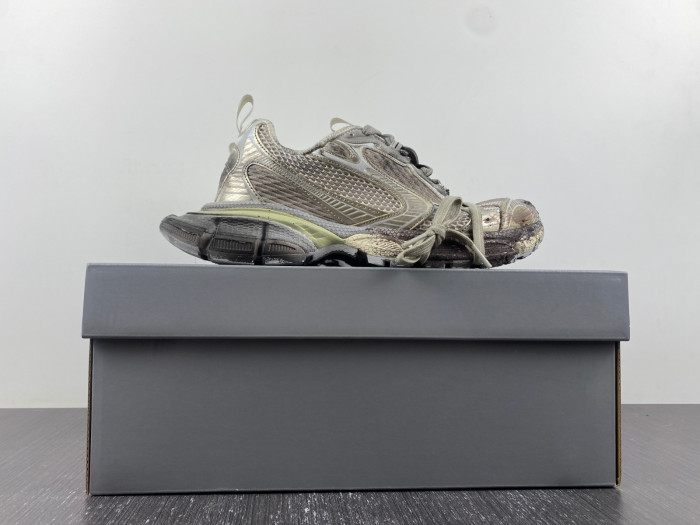 blc* 3xl sneaker