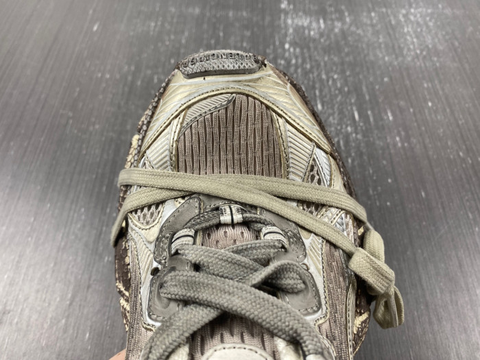 blc* 3xl sneaker