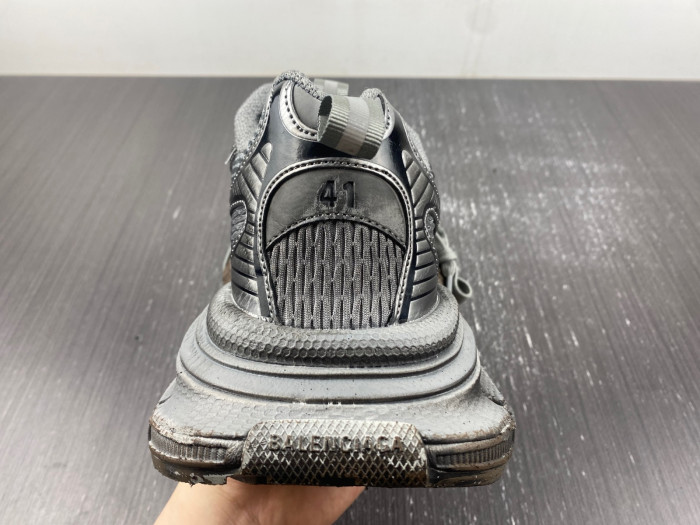 blc* 3xl sneaker