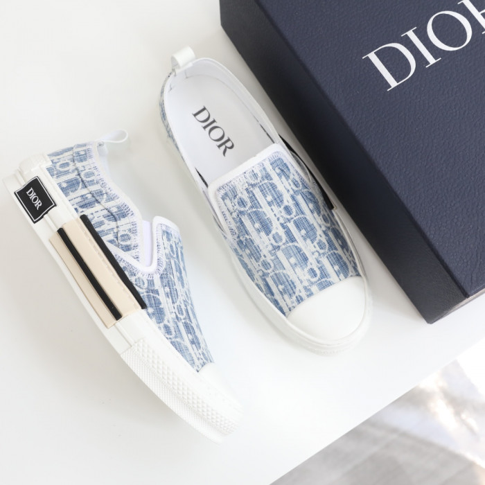 D1OR B23 SNEAKER