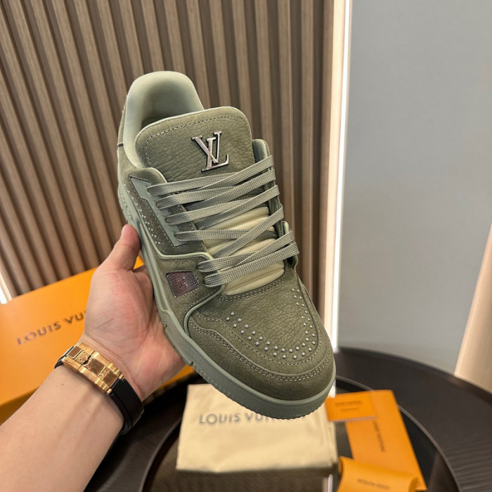 LOU1VTON SNEAKER