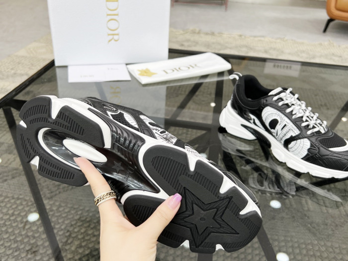 D*or chrono sneaker