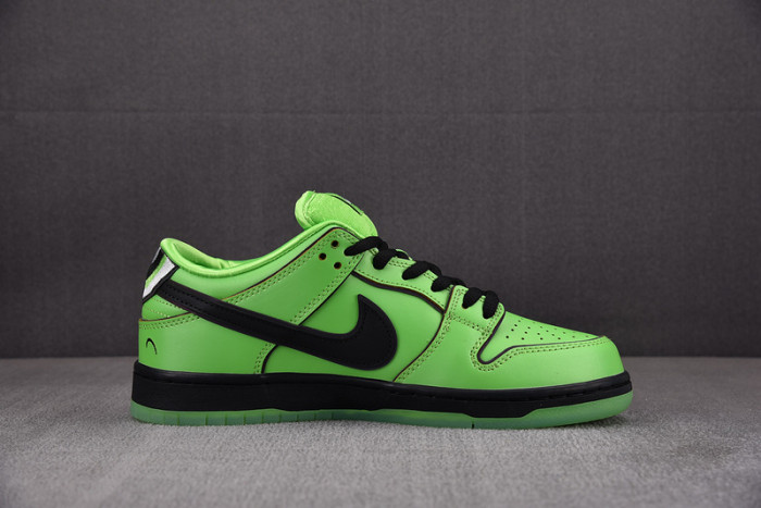 the powerpuff girls x nike sb dunk low “buttercup” fz8319-300