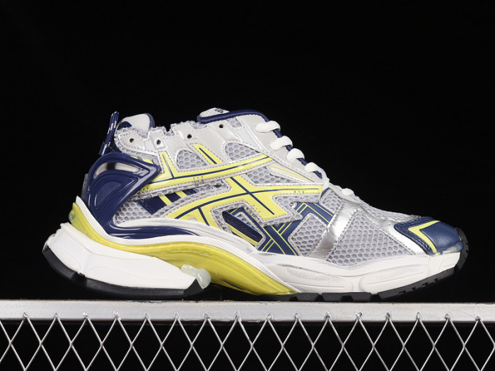 blcg runner sneaker