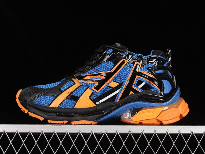 blcg runner sneaker