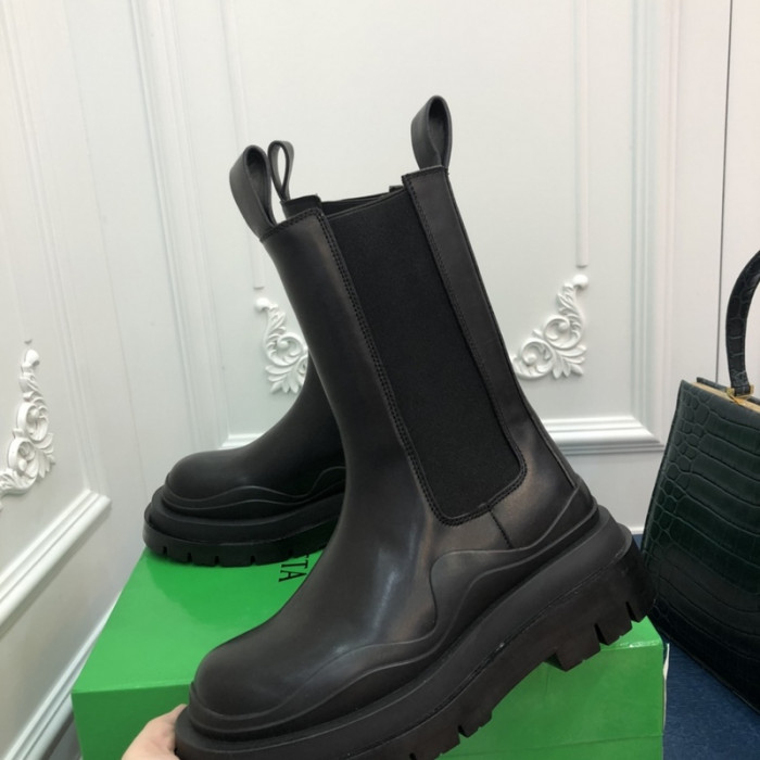 Botteg*Venta Tire Leather Ankle boots