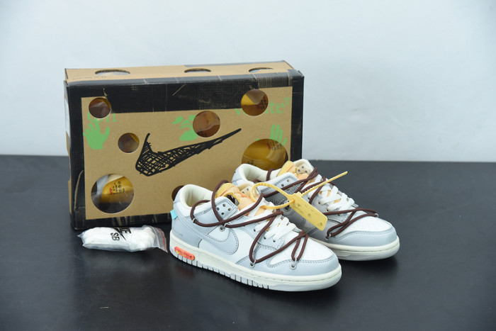 ow x dunk low 