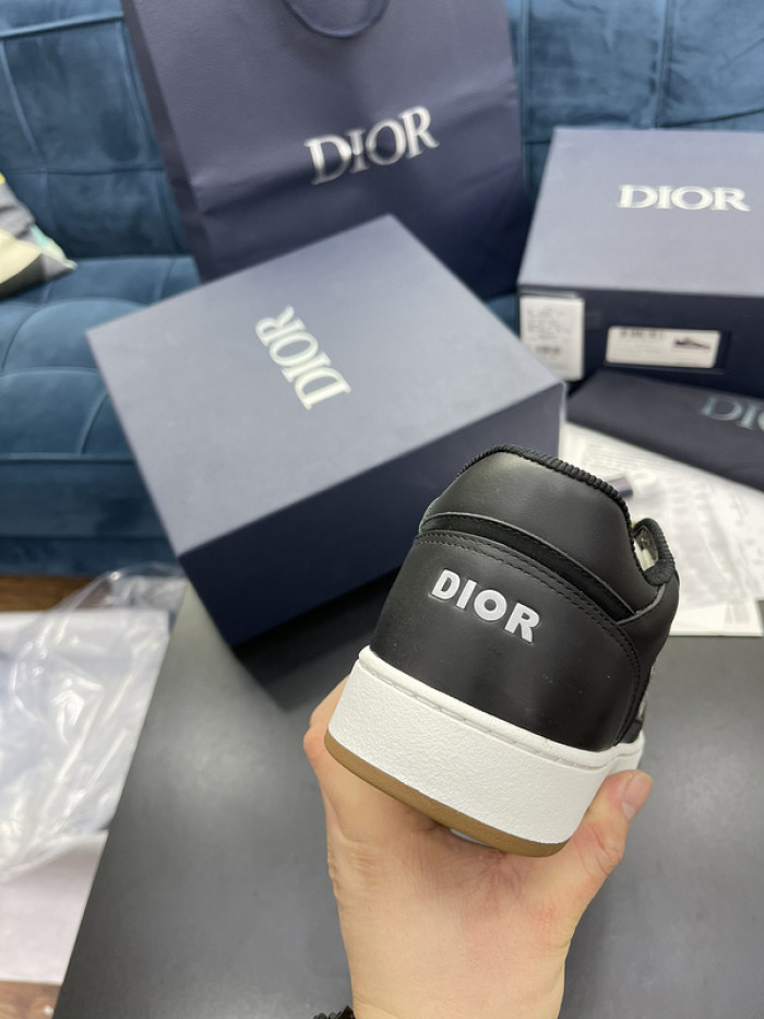 d1or b27 sneaker