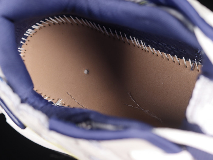 blcg runner sneaker