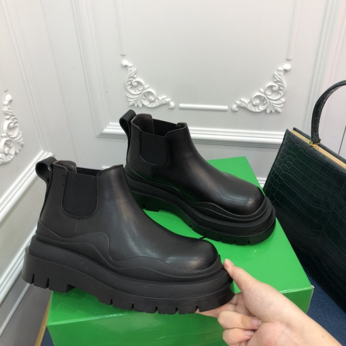 Botteg*Venta Tire Leather Ankle boots