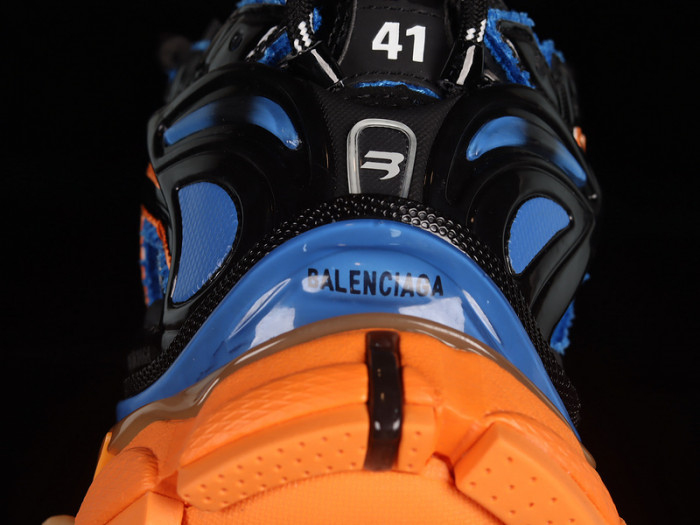 blcg runner sneaker