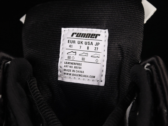 blcg runner sneaker