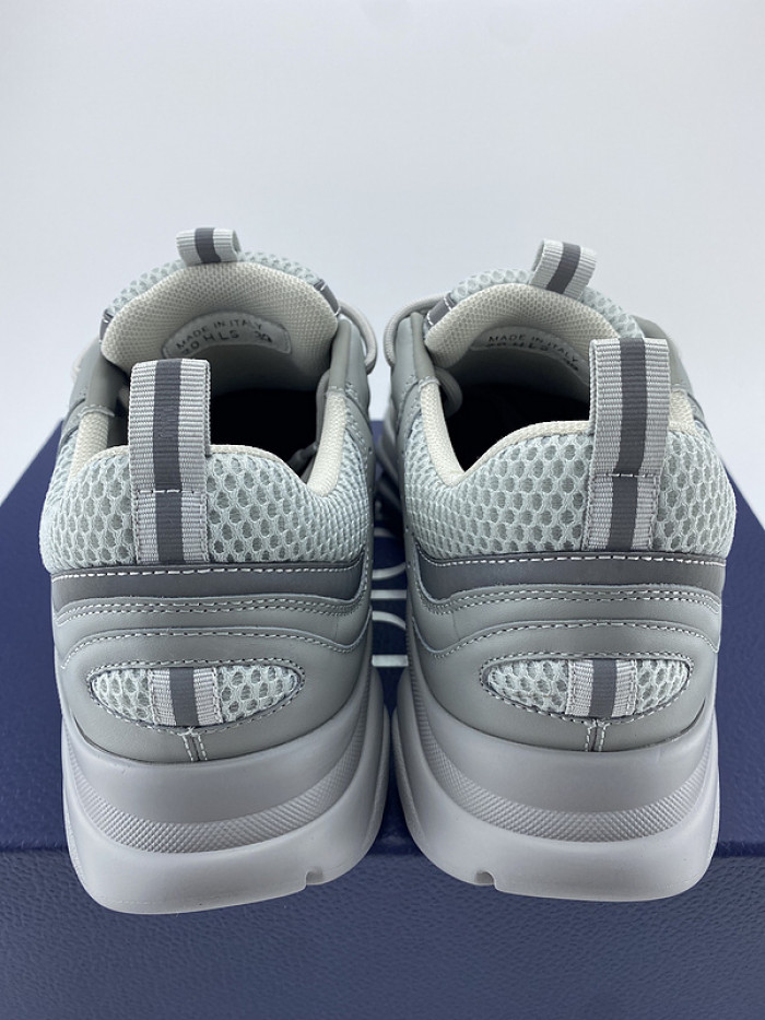 d1or b22 sneaker