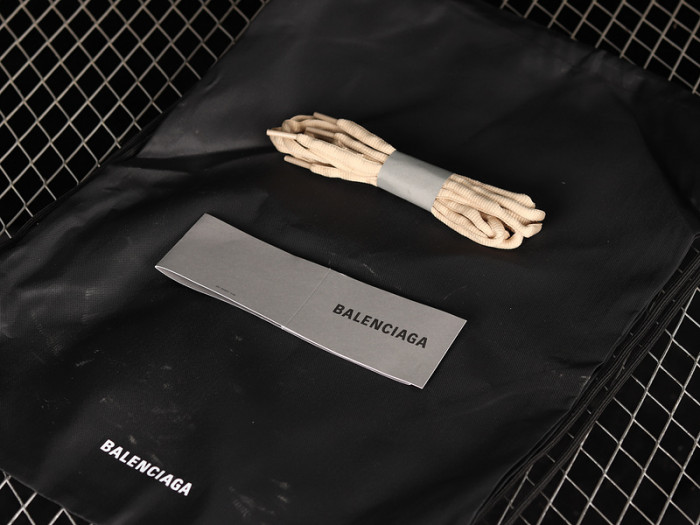 blcg runner sneaker
