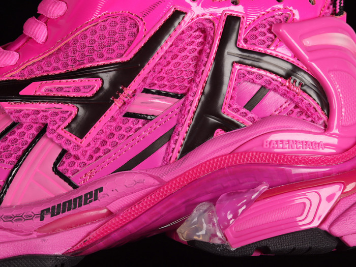 blcg runner sneaker