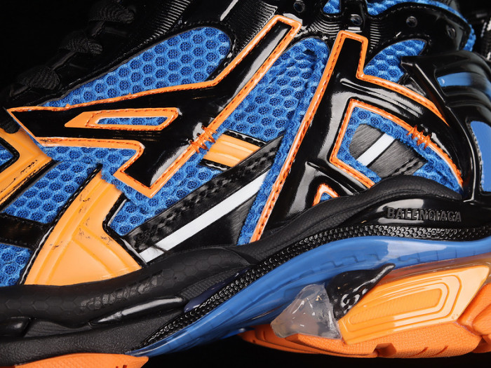 blcg runner sneaker
