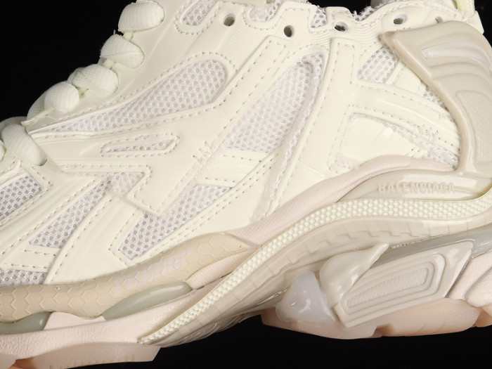 blcg runner sneaker