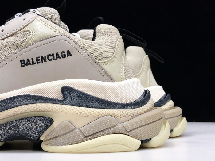 blc* triple s trainer