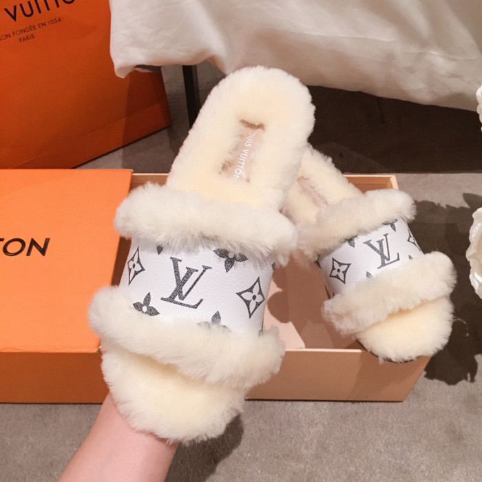 lou1_ton flat mule