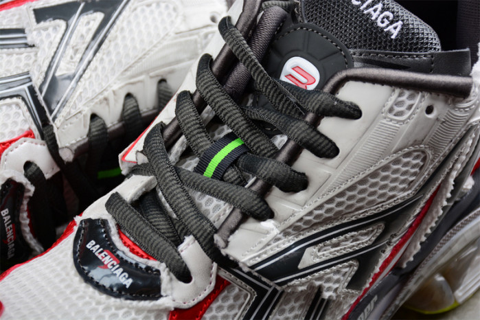 blcg runner sneaker