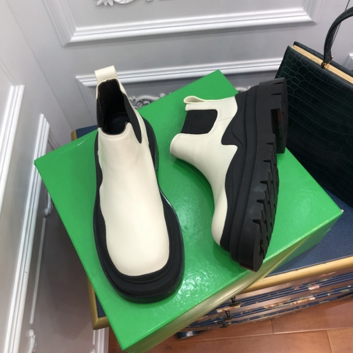 Botteg*Venta Tire Leather Ankle boots