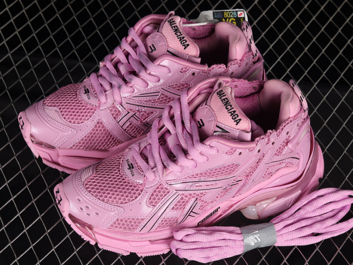 blcg runner sneaker
